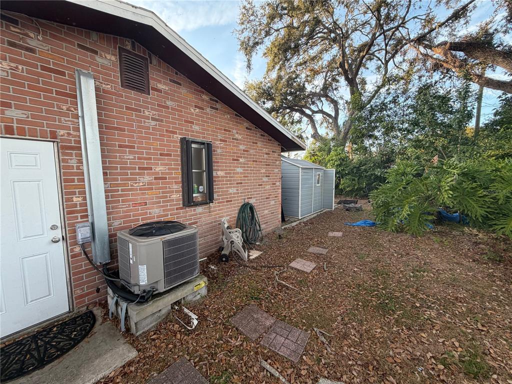 2076 Butternut Circle West Clearwater, FL 33763 - Photo 28 of 43