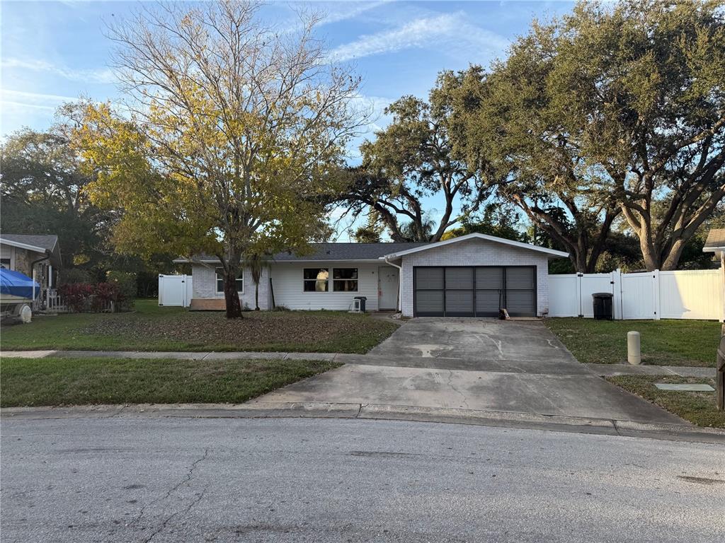 2076 Butternut Circle West Clearwater, FL 33763 - Photo 3 of 43