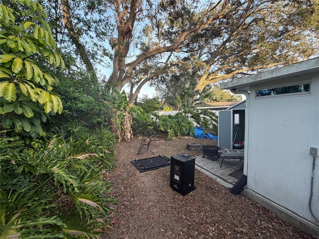 2076 Butternut Circle West Clearwater, FL 33763 - Photo 32 of 43