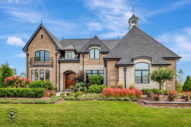 $2,100,000 | 11483 Zermatt Drive, Frankfort, IL 60423