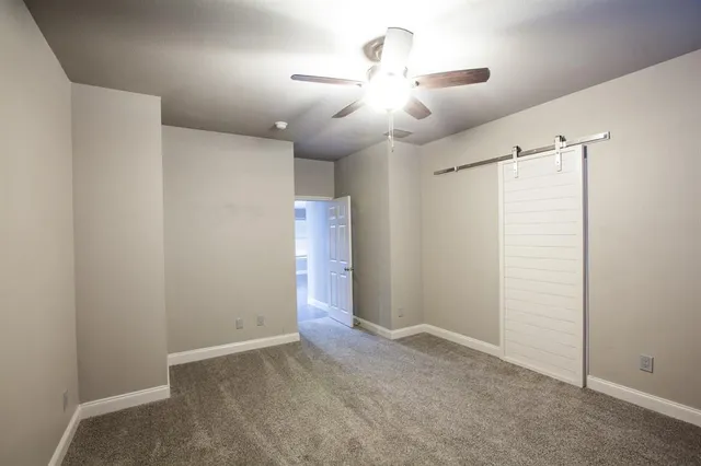 an empty room with a empty space