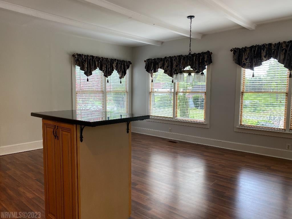 5829 Abbs Valley Road Bluefield, VA 24605 - Photo 5 of 25 Gallery Image 5
