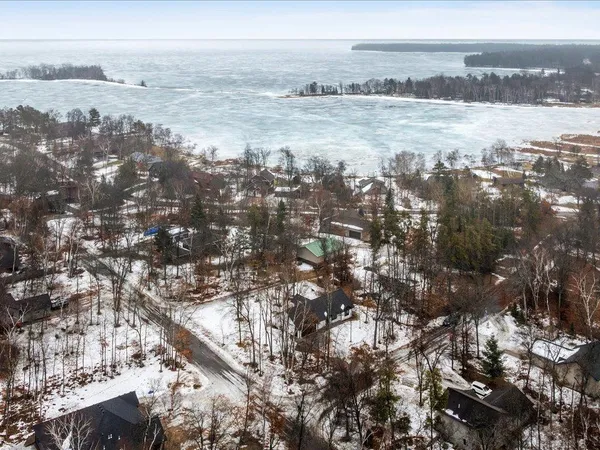 $374,900 | 29712 Aspen Lane, Breezy Point, MN 56472