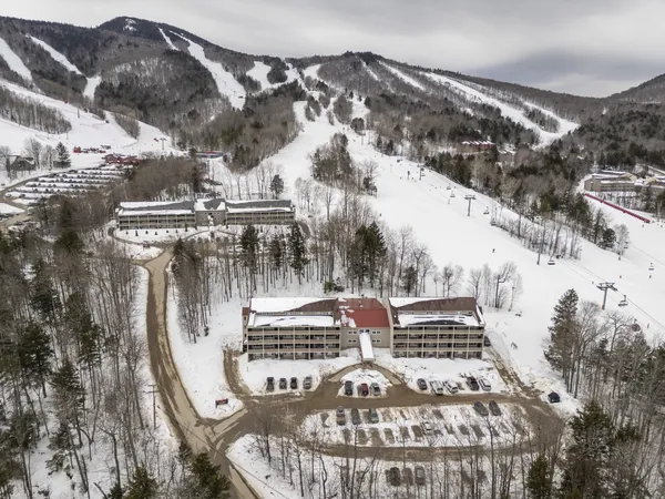 $289,000 | 8 Cascades Drive, Unit B14, Newry, ME 04261
