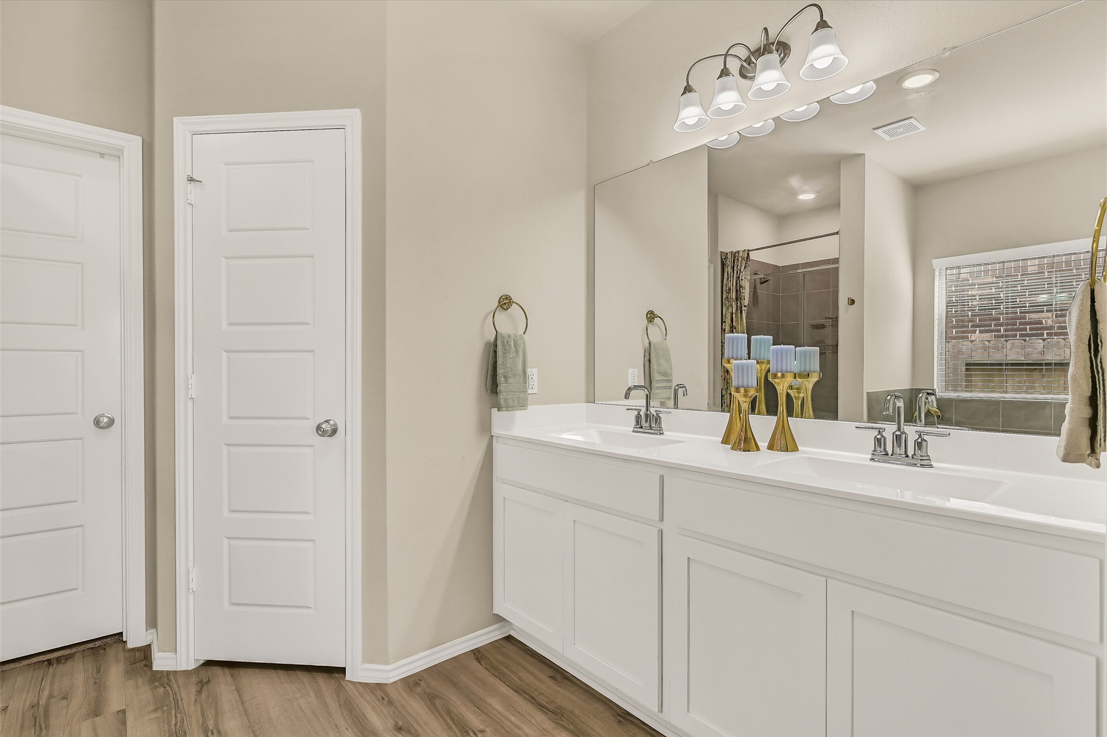13711 Saxon Cliff Lane Rosharon, TX 77583 - Photo 18 of 30