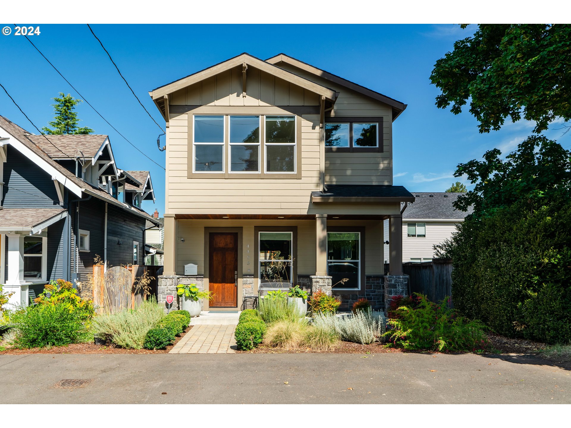 4455 Southeast Bybee Boulevard Portland, OR 97206 - Photo 1 of 42