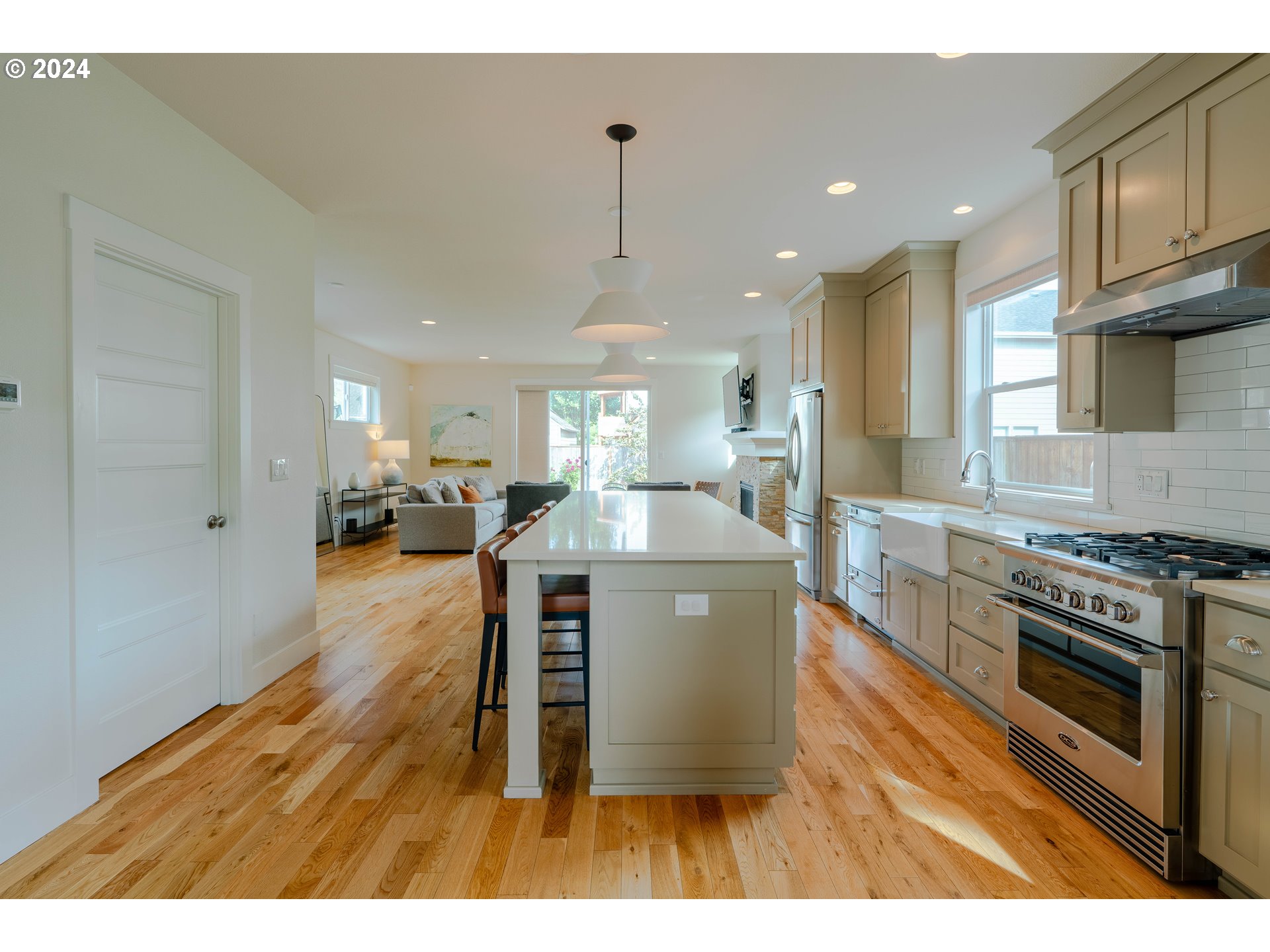 4455 Southeast Bybee Boulevard Portland, OR 97206 - Photo 12 of 42