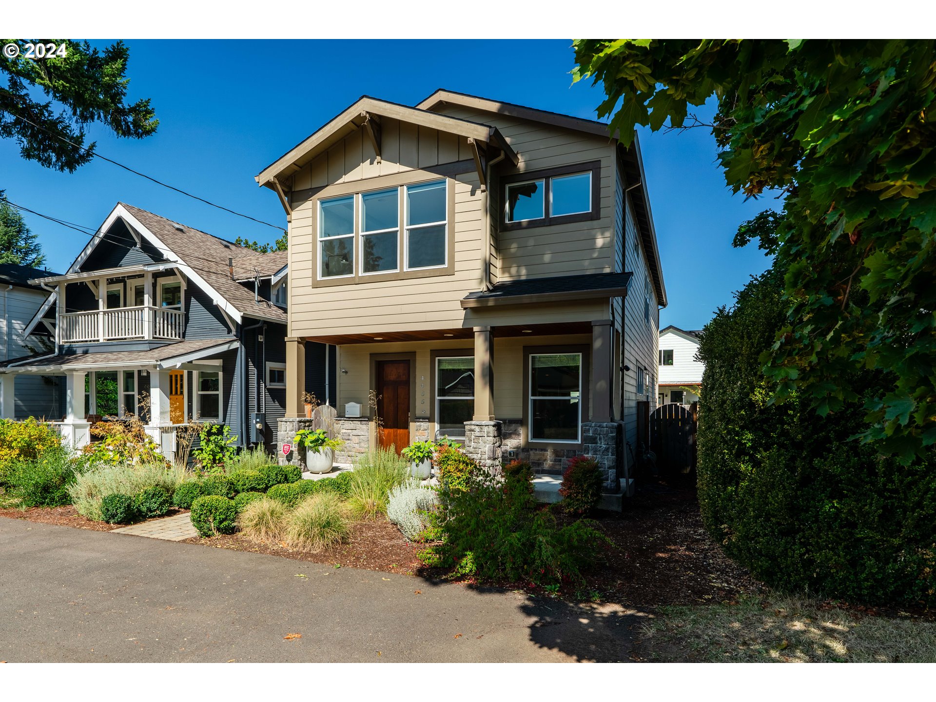 4455 Southeast Bybee Boulevard Portland, OR 97206 - Photo 2 of 42
