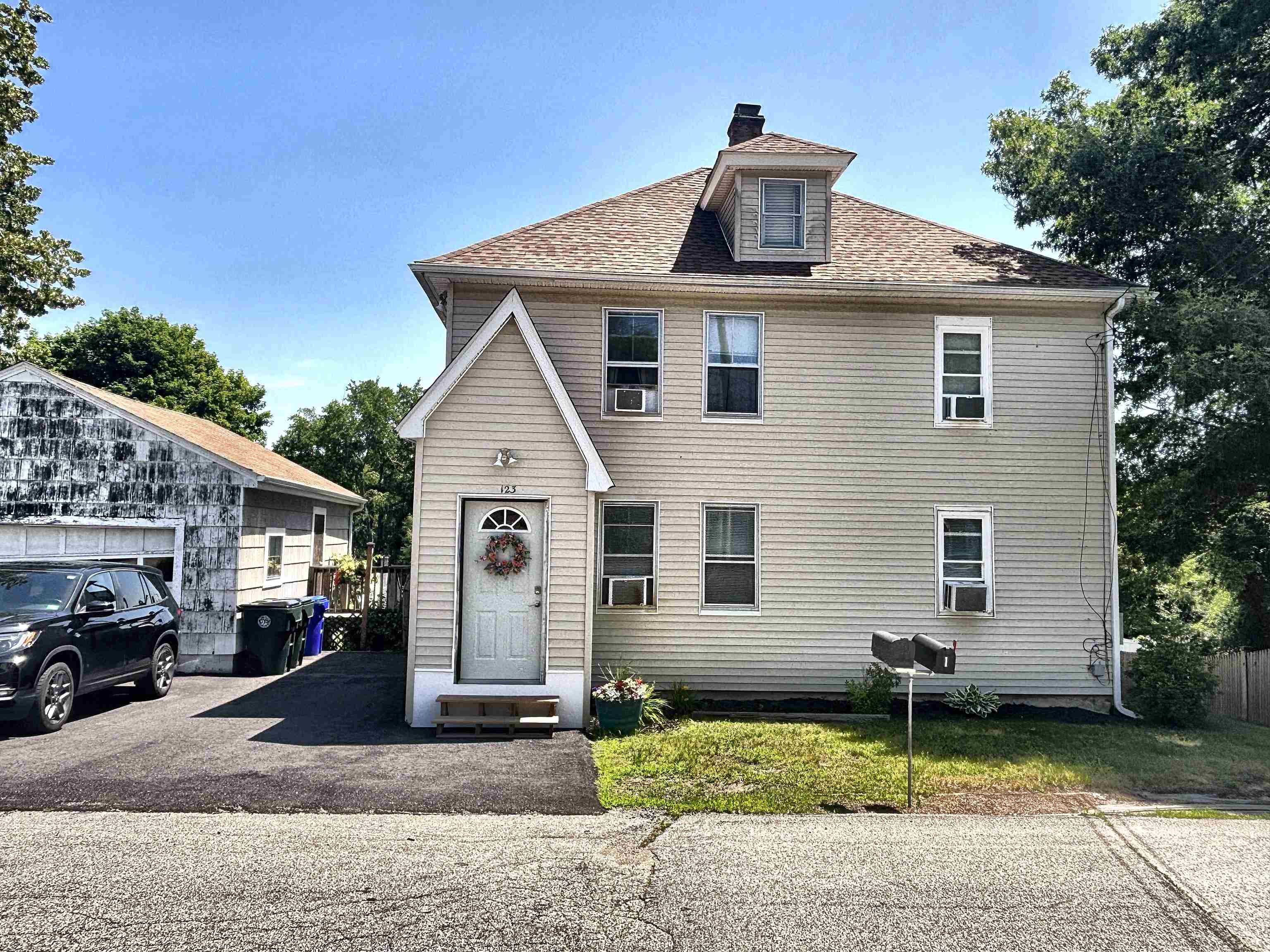 123 Watts Street Manchester, NH 03104 - Photo 25 of 27