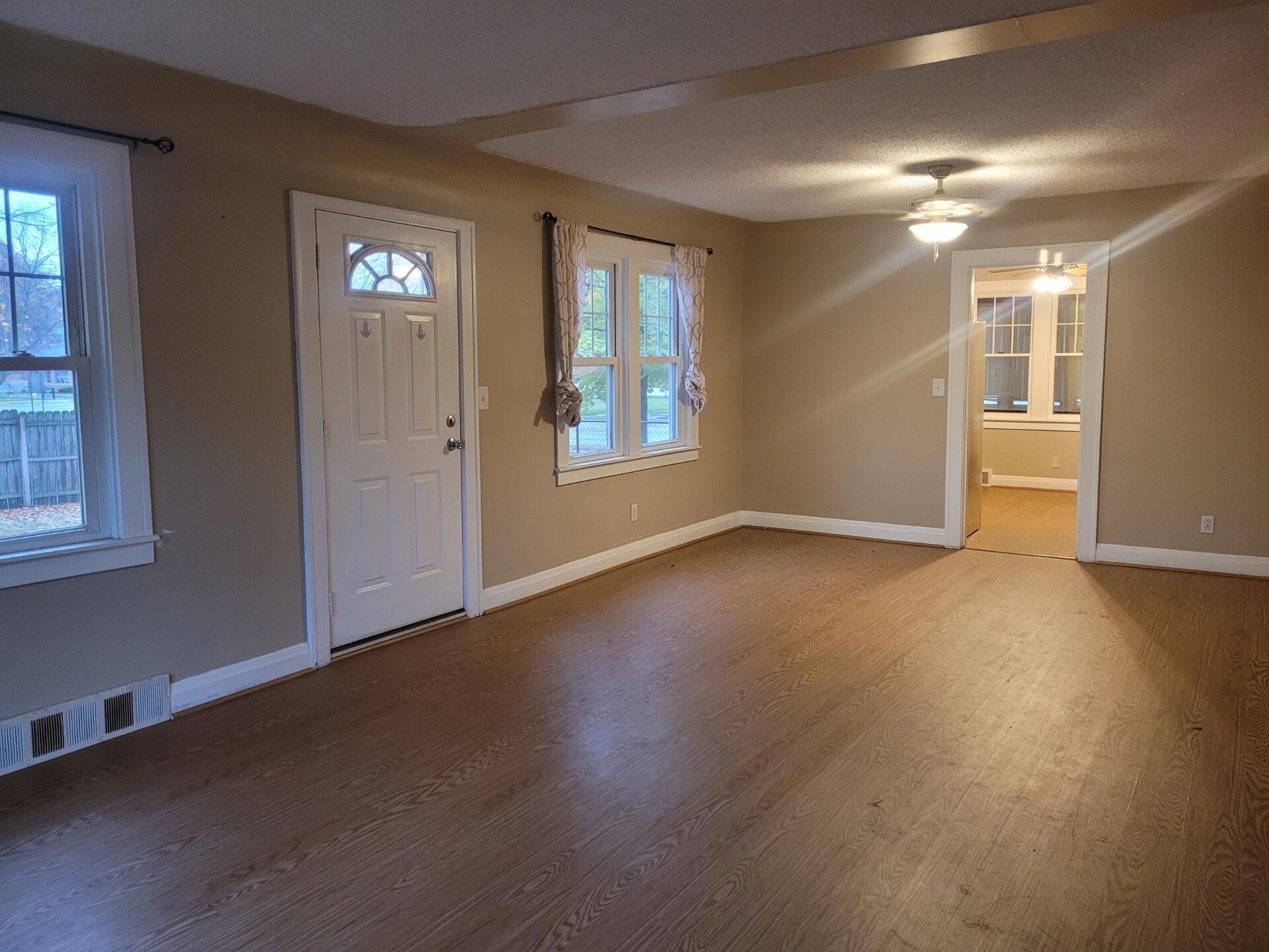 3308 Maple Grove Road Muskegon, MI 49441 - Photo 11 of 38 77428F
