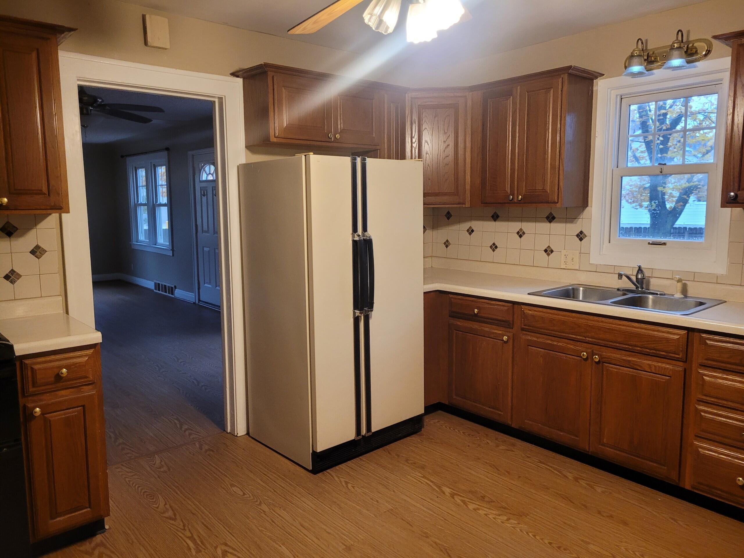 3308 Maple Grove Road Muskegon, MI 49441 - Photo 13 of 38 A15DAD