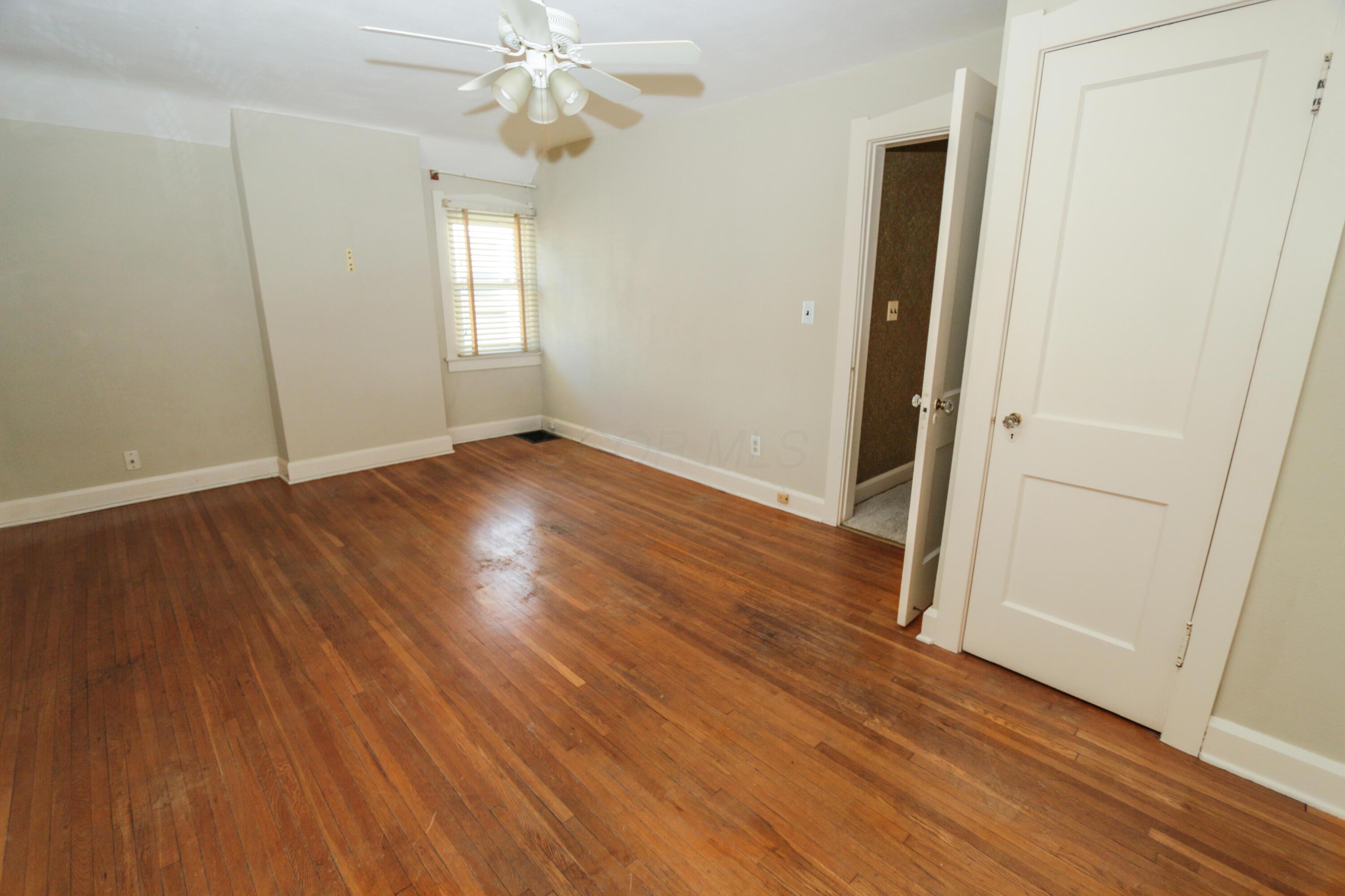 148 Demorest Road Columbus, OH 43204 - Photo 19 of 44 148 Demorest Ave-16