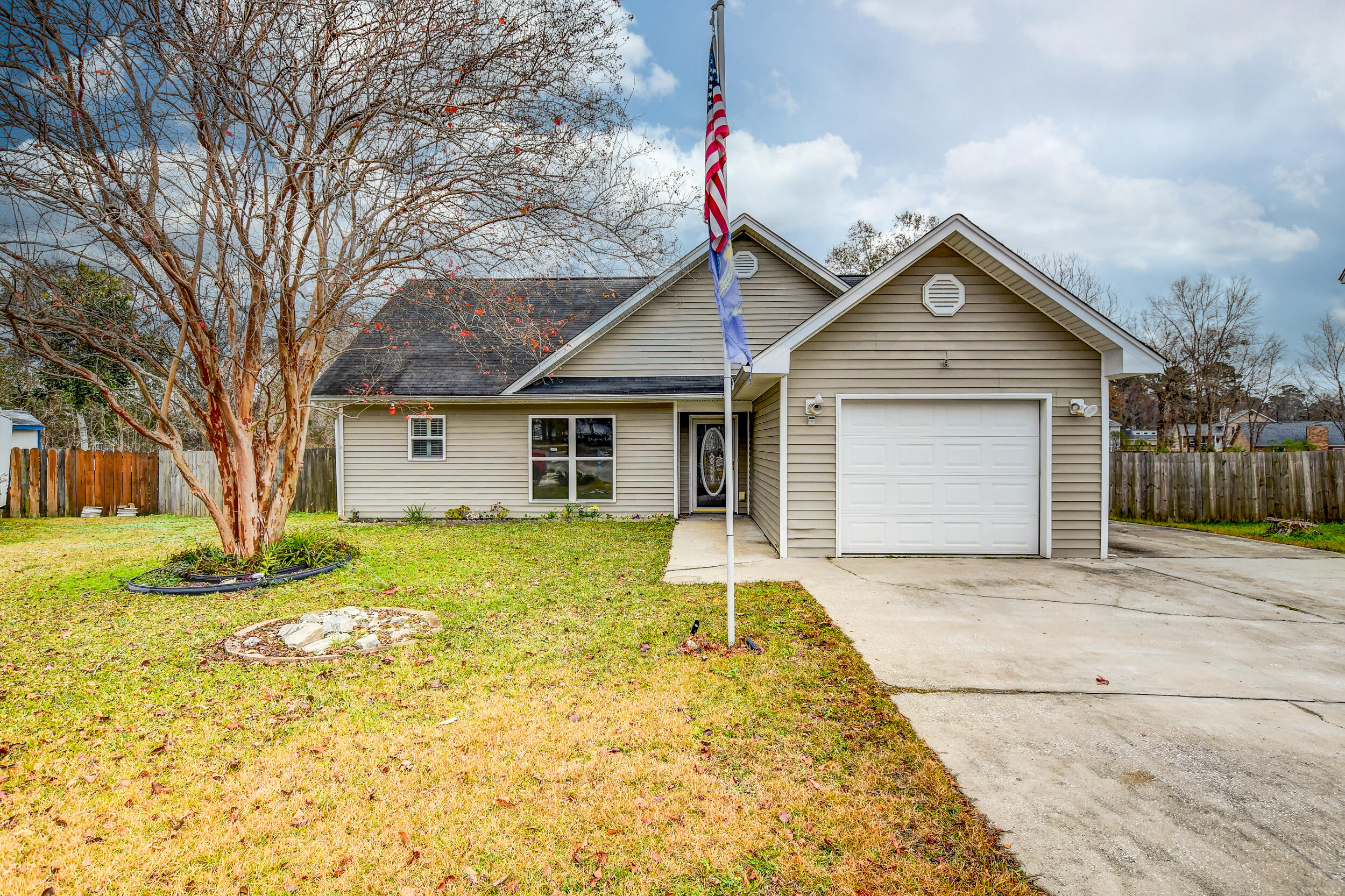 111 Alcester Road Goose Creek, SC 29445 - Photo 27 of 37 DSC_2604_5_6_7_8-Edit