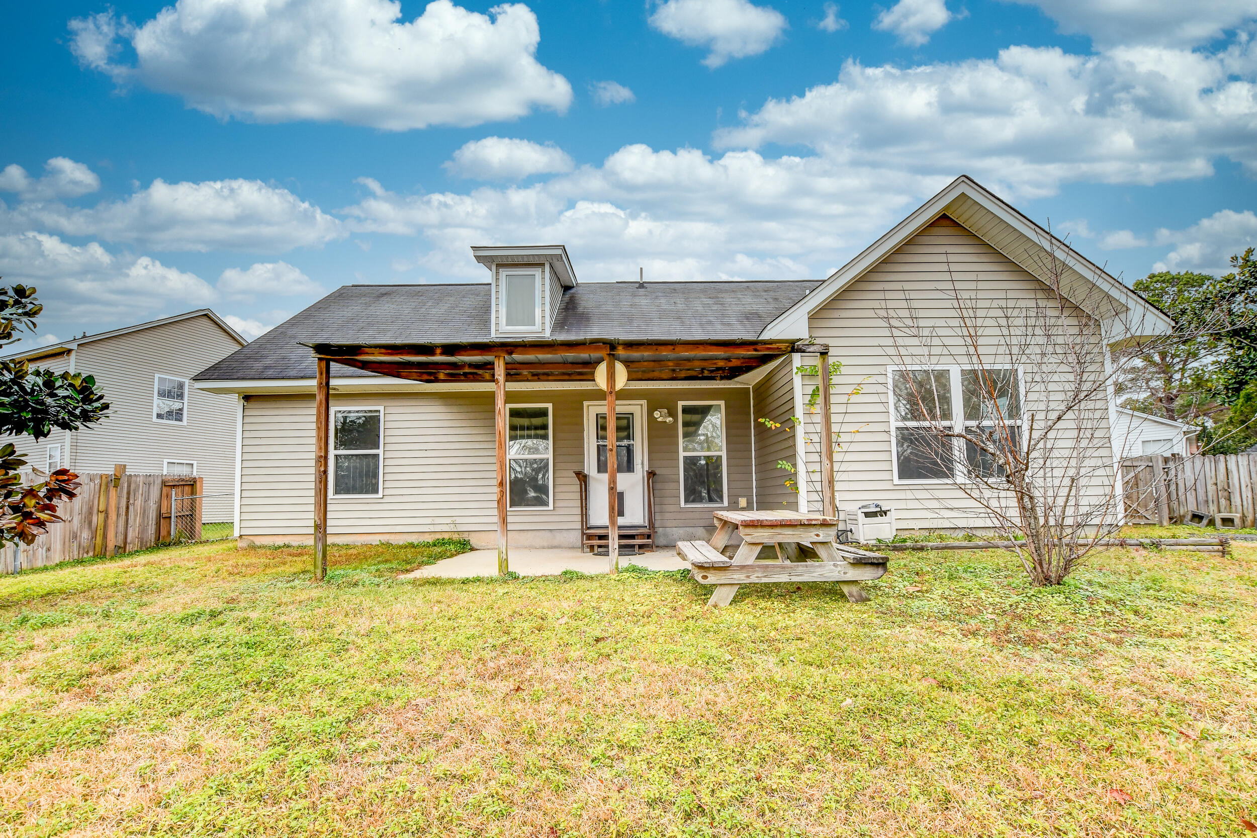 111 Alcester Road Goose Creek, SC 29445 - Photo 7 of 37 DSC_2784_5_6_7_8-Edit