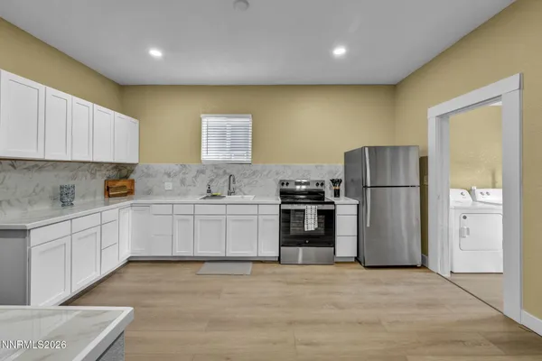 $3,500 | 33 West 8th Street, Reno, NV 89503