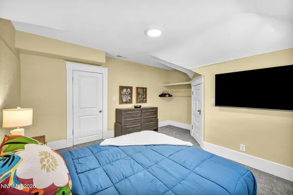 $3,500 | 33 West 8th Street, Reno, NV 89503