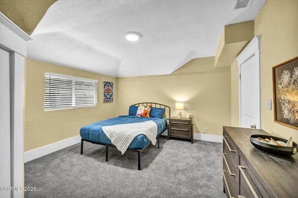 $3,500 | 33 West 8th Street, Reno, NV 89503