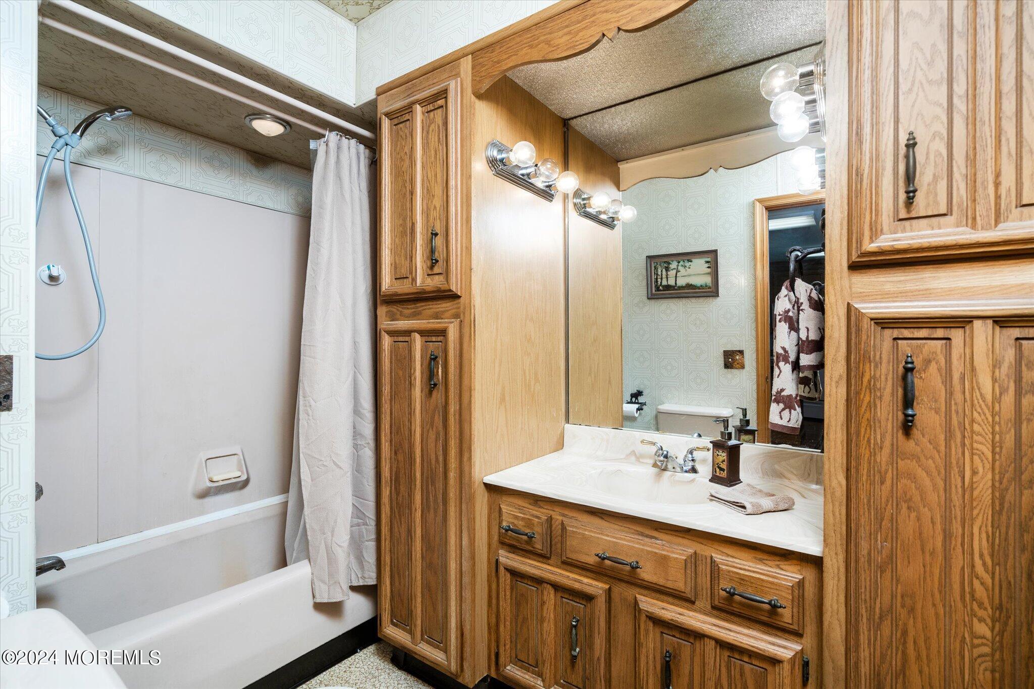 471 County Road 539 Cream Ridge, NJ 08514 - Photo 20 of 41 20-471_County_Rd_539-20
