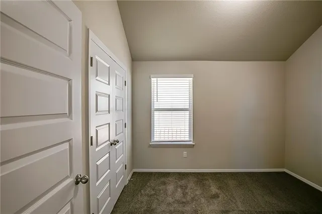 $1,595 | 306 Delta Crest, Maxwell, TX 78656