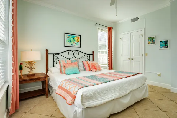 $315,000 | 7000 Seawall Boulevard, Unit 316, Galveston, TX 77551