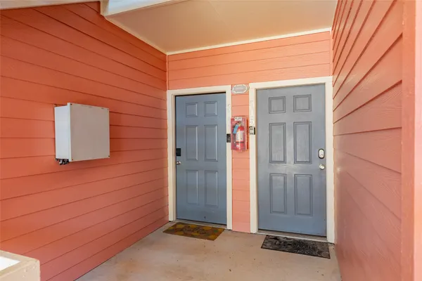 $315,000 | 7000 Seawall Boulevard, Unit 316, Galveston, TX 77551