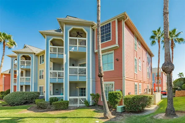 $315,000 | 7000 Seawall Boulevard, Unit 316, Galveston, TX 77551