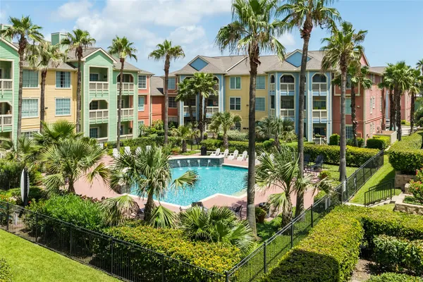 $315,000 | 7000 Seawall Boulevard, Unit 316, Galveston, TX 77551