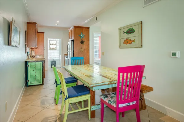 $315,000 | 7000 Seawall Boulevard, Unit 316, Galveston, TX 77551