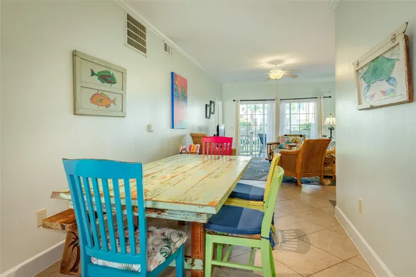 $315,000 | 7000 Seawall Boulevard, Unit 316, Galveston, TX 77551