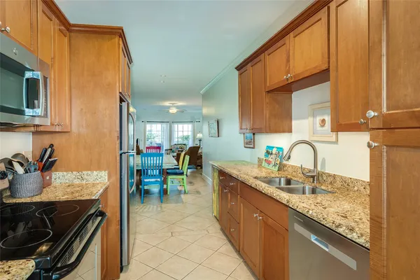 $315,000 | 7000 Seawall Boulevard, Unit 316, Galveston, TX 77551