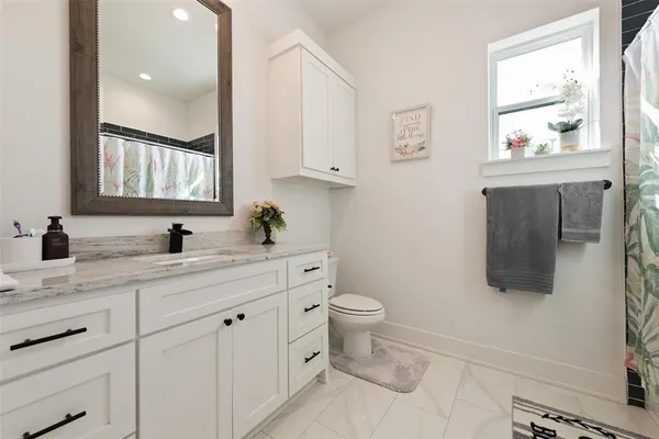 $594,990 | 327 Lovers Lane, Terrell, TX 75160