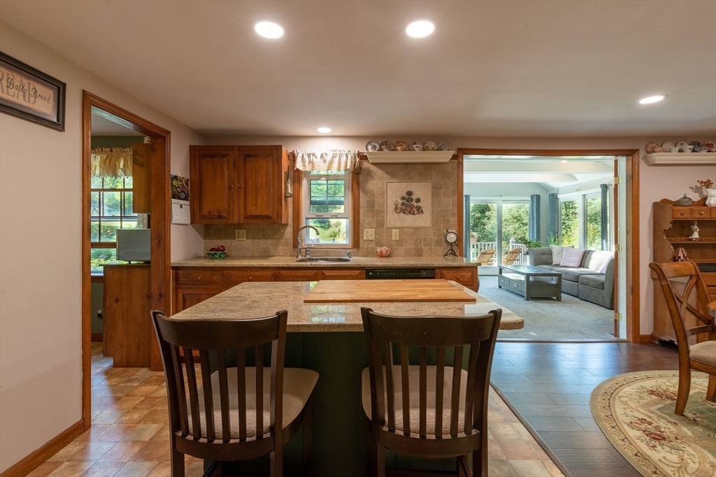 146 Bragg Road West Brookfield, MA 01585 - Photo 7 of 42 Gallery Image 7