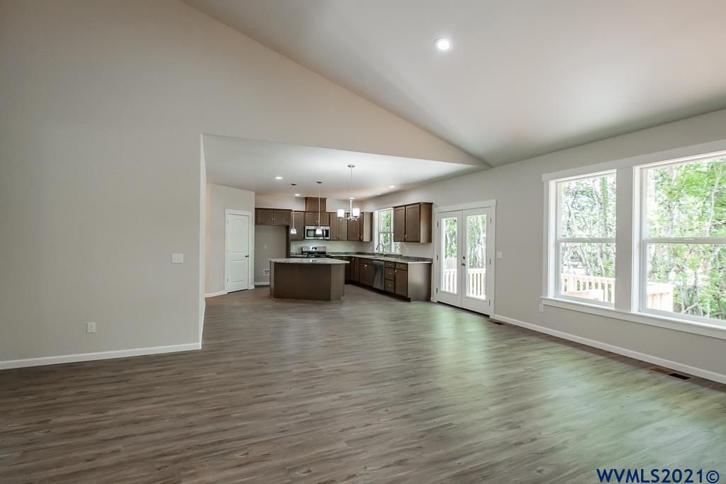 2605 Northwest Gibson Hill Road Albany, OR 97321 - Photo 25 of 39 Gallery Image 25