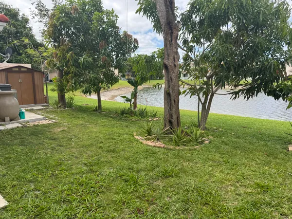 $3,450 | 6457 Adriatic Way, Lake Belvedere Estates, FL 33413