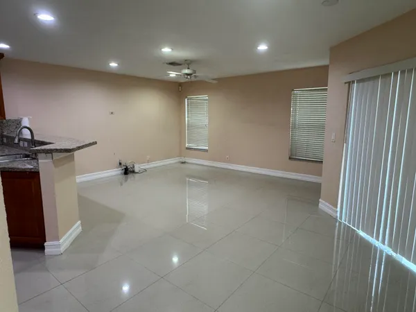 $3,450 | 6457 Adriatic Way, Lake Belvedere Estates, FL 33413