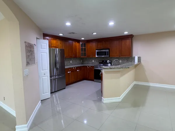 $3,450 | 6457 Adriatic Way, Lake Belvedere Estates, FL 33413