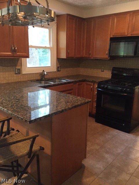 2402 Audubon Road Akron, OH 44320 - Photo 5 of 28