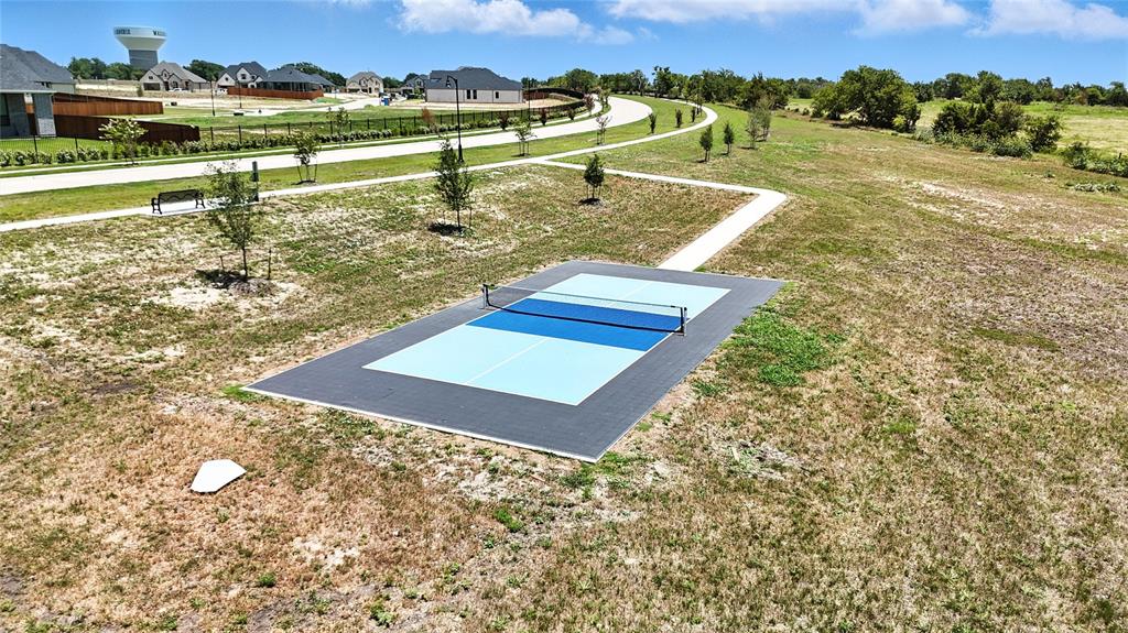 556 Flint Road Waxahachie, TX 75167 - Photo 39 of 39 a view of a big room with a yard