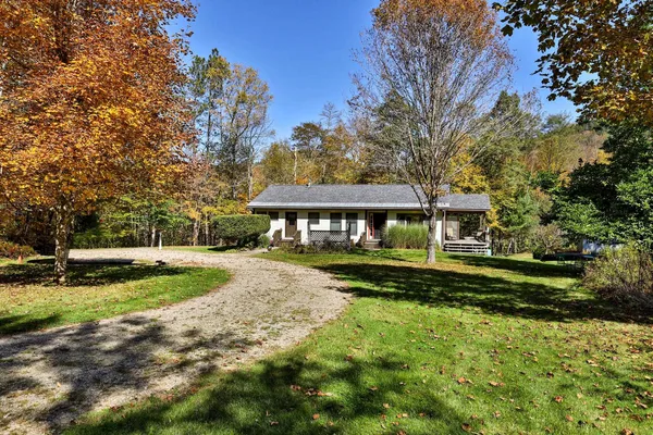 $519,000 | 185 Beans Bridge Road, Rochester, VT 05767