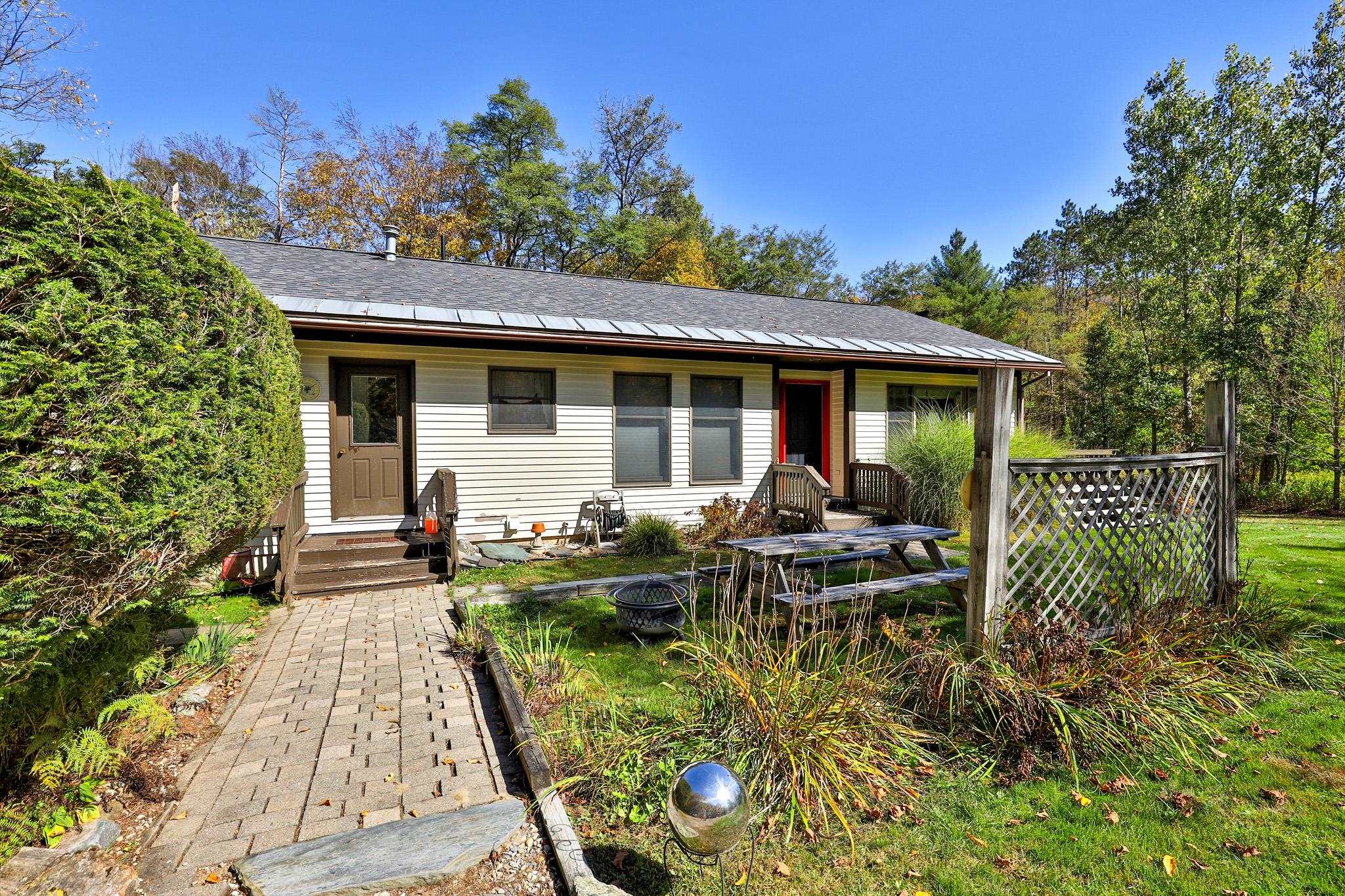 185 Beans Bridge Road Rochester, VT 05767 - Photo 3 of 45