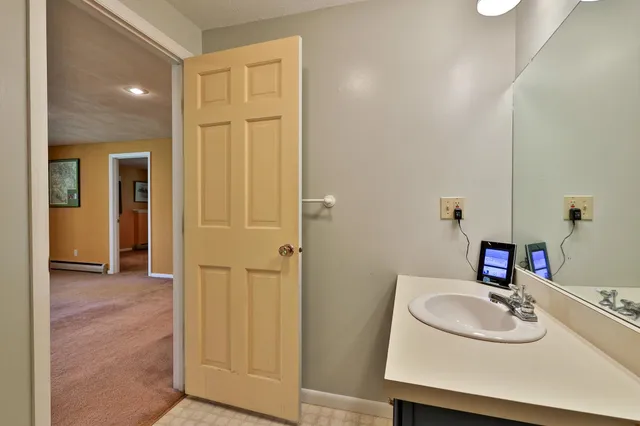 $519,000 | 185 Beans Bridge Road, Rochester, VT 05767