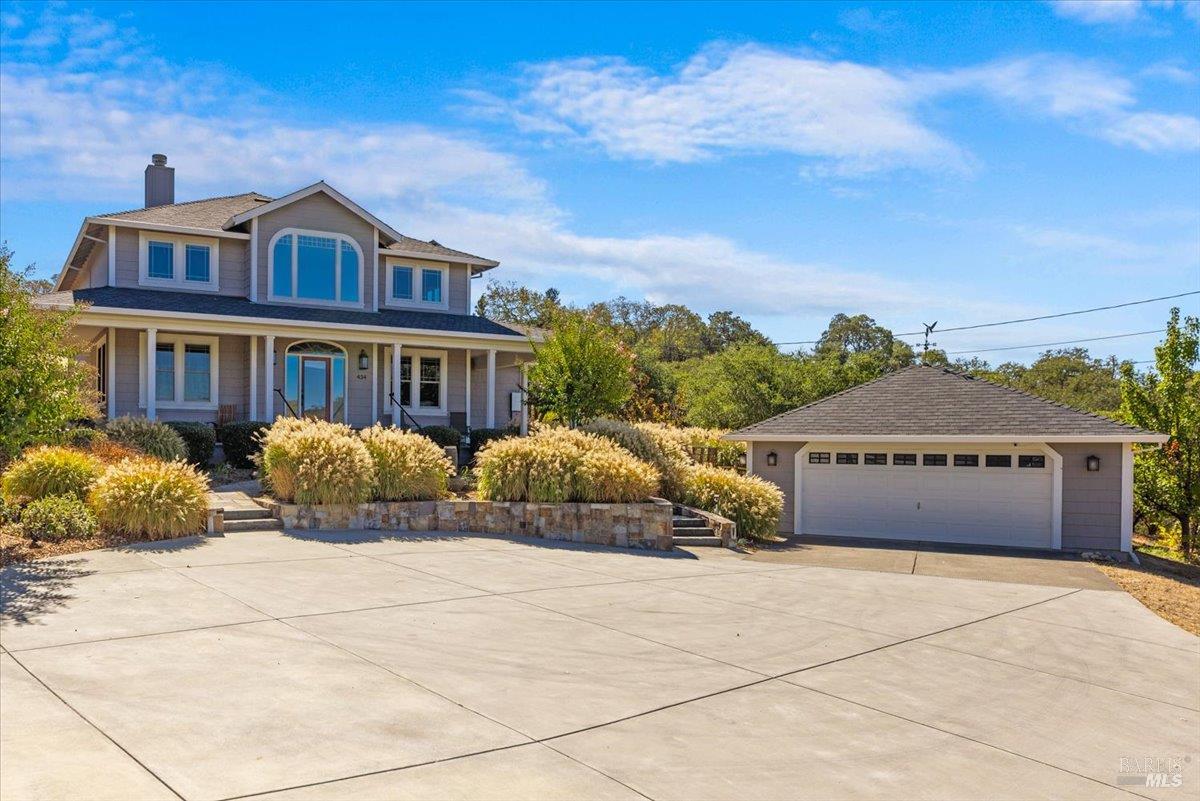 434 Alexander Valley Road Healdsburg, CA 95448 - Photo 4 of 74 2 car garage!