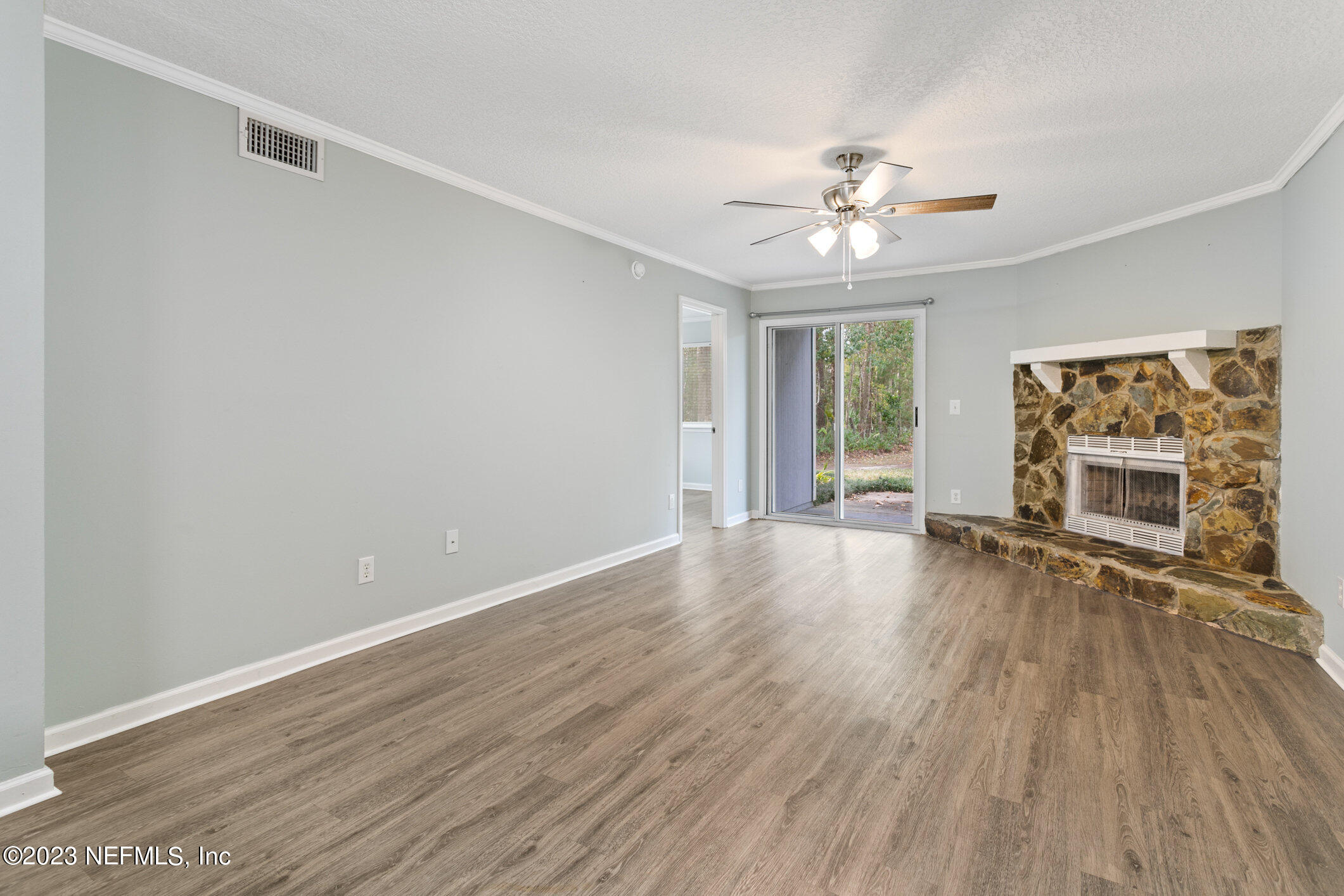 3270 Ricky Drive, Unit 901 Jacksonville, FL 32223 - Photo 7 of 34 014_3270_ricky_dr_unit_901_14