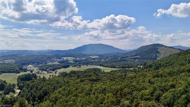 $37,900 | 240 Olde Stone Drive, Lansing, NC 28643