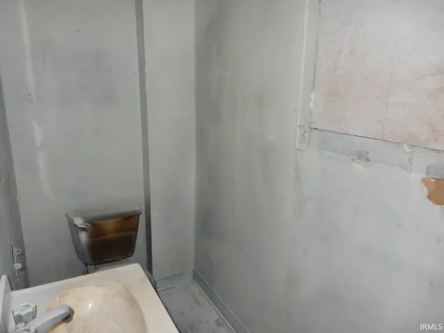 $69,900 | 1118 Cedar Street, Elkhart, IN 46514