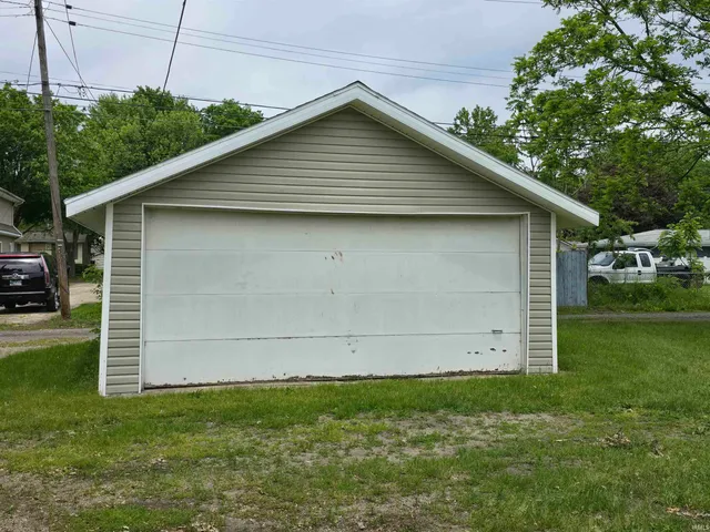 $69,900 | 1118 Cedar Street, Elkhart, IN 46514