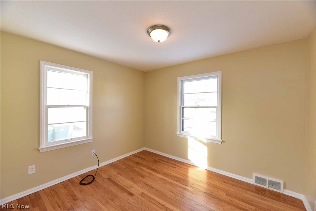 15302 Corkhill Road Maple Heights, OH 44137 - Photo 7 of 17 Gallery Image 7