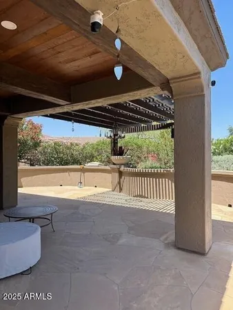 a view of an outdoor space