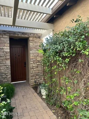 a view of entryway door of the house