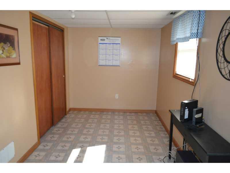 6078 Knollwood Road Springfield, OH 45502 - Photo 16 of 23